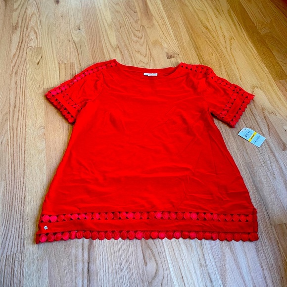 📦 SOLD - Cute women’s top! Size Medium. NWT. - Picture 2 of 9